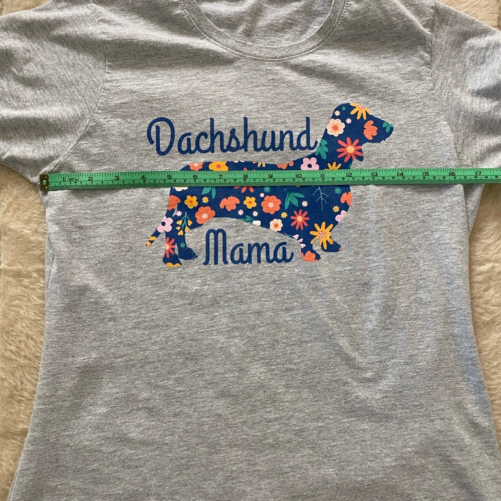 Dachshund Mama tee - Picture 6 of 6